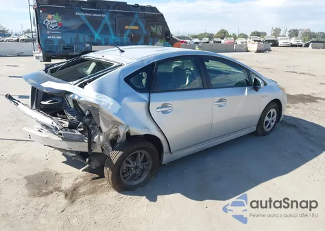 2015 Toyota Prius Two from USA, damaged, VIN JTDKN3DU4F0413685